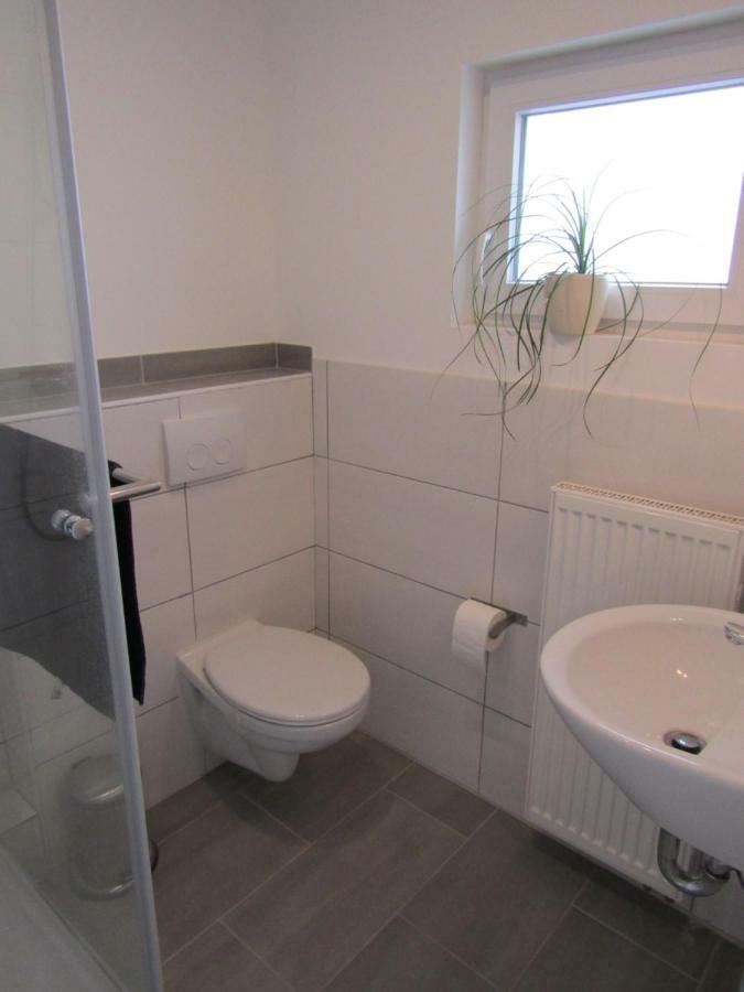 Ferienwohnung Suedpfalz Weingarten  ภายนอก รูปภาพ